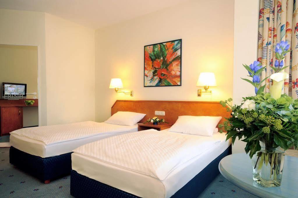 Hotel Frisia Leer Dış mekan fotoğraf